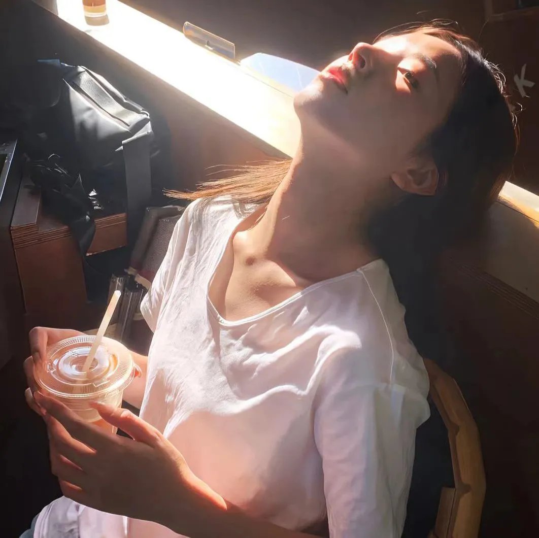 王子学院之绝对经济师 海报